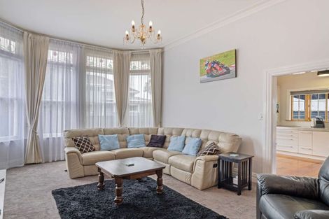 Photo of property in 11 Hurworth Place, College Estate, Whanganui, 4500