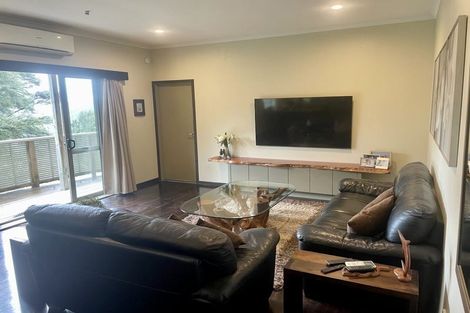 Photo of property in 45 Sunnyvale Road, Massey, Auckland, 0614