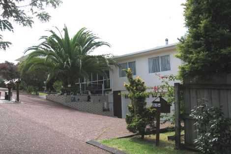 Photo of property in 1/57 Centorian Drive, Windsor Park, Auckland, 0632