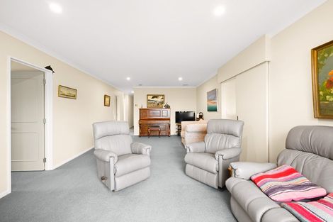 Photo of property in 74 Ayrshire Drive, Grandview Heights, Hamilton, 3200