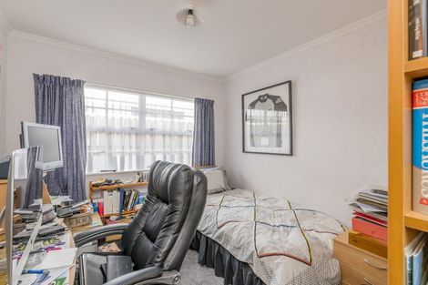 Photo of property in 550 Queen Street East, Levin, 5510