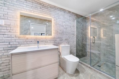 Photo of property in 2/7 Gambare Place, Wattle Downs, Auckland, 2103