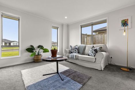 Photo of property in 20 Glennron Lane, Waiuku, 2123