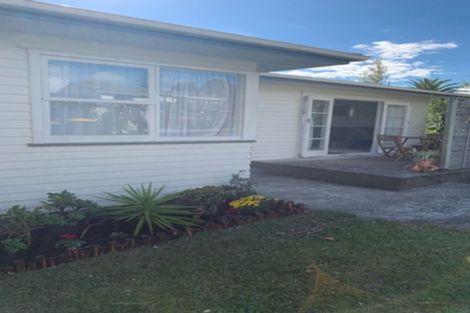 Photo of property in 71 Barrys Road, Glendene, Auckland, 0602