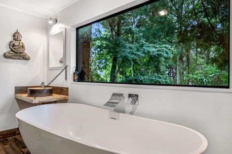 Photo of property in 21 Nyssa Place, Totara Heights, Auckland, 2105