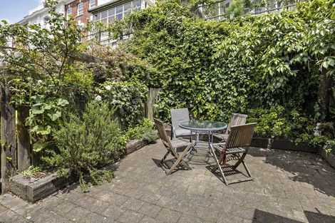 Photo of property in 43 Aro Street, Aro Valley, Wellington, 6021