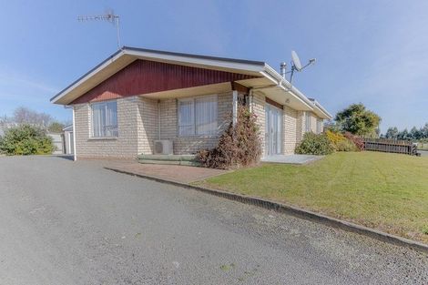 Photo of property in 25 Barton Street, Marton, 4710