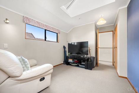 Photo of property in 2/88 Hautana Street, Woburn, Lower Hutt, 5010