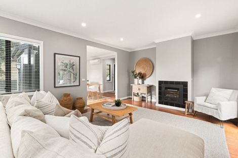 Photo of property in 5b Te Mata Peak Road, Havelock North, 4130