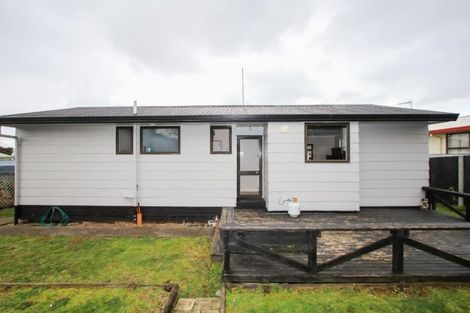 Photo of property in 42 Lindsay Crescent, Nawton, Hamilton, 3200