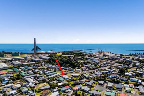 Photo of property in 28a Simons Street, Moturoa, New Plymouth, 4310