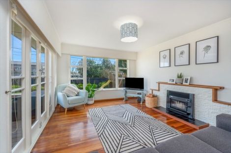 Photo of property in 5 Warwick Avenue, St Andrews, Hamilton, 3200