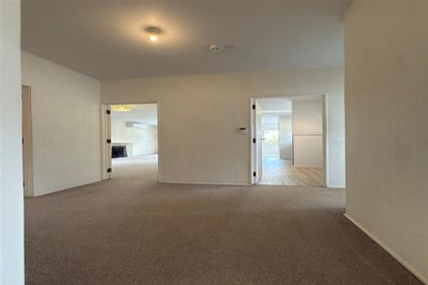 Photo of property in 208 Godley Road, Titirangi, Auckland, 0604