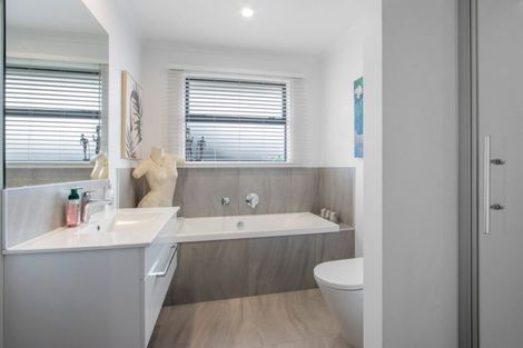 Photo of property in 11 Mural Drive, Katikati, 3129