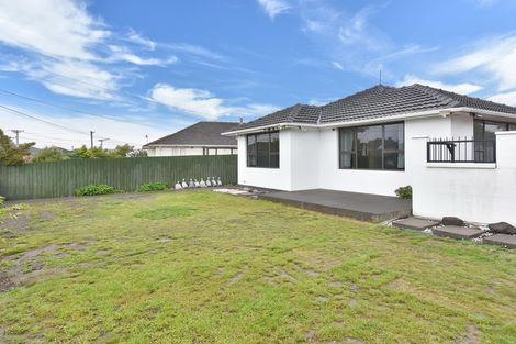 Photo of property in 33 Bournemouth Crescent, Aranui, Christchurch, 8061