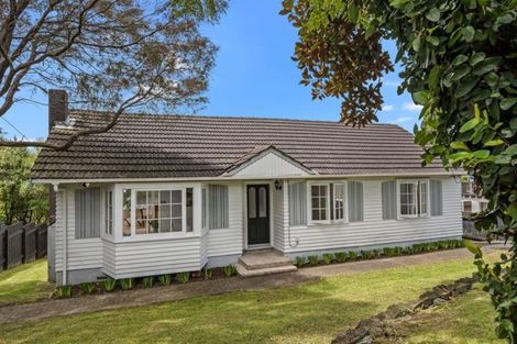 Photo of property in 127 Forrest Hill Road, Forrest Hill, Auckland, 0620