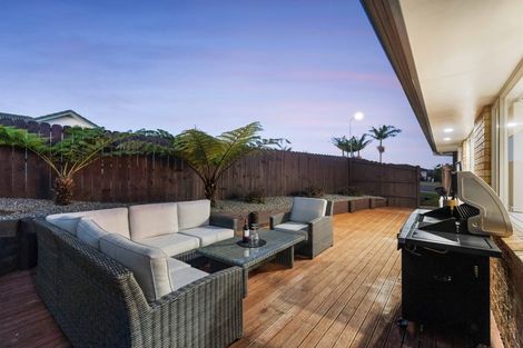 Photo of property in 24 Goh Place, Manurewa, Auckland, 2105