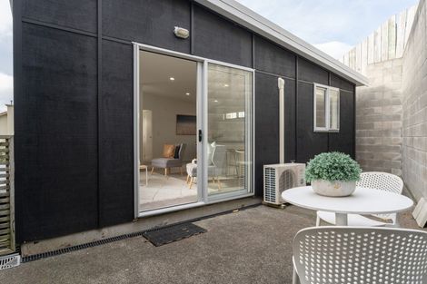 Photo of property in 40a Erlestoke Crescent, Churton Park, Wellington, 6037