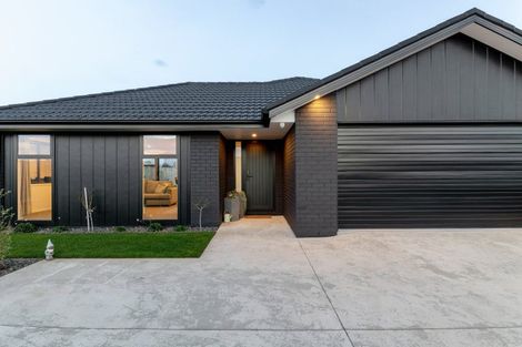 Photo of property in 120 Churcher Street, Maewa, Feilding, 4702