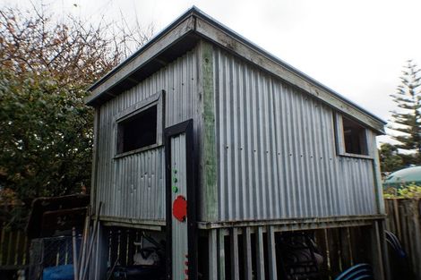 Photo of property in 1 Tamarisk Drive, Riversdale Beach, Masterton, 5872