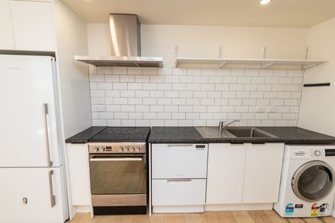 Photo of property in Quantum On Thorndon Quay, 5/163d Thorndon Quay, Pipitea, Wellington, 6011