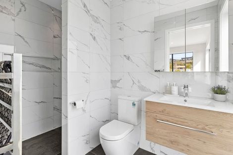 Photo of property in 107 Tenby Street, Wanaka, 9305