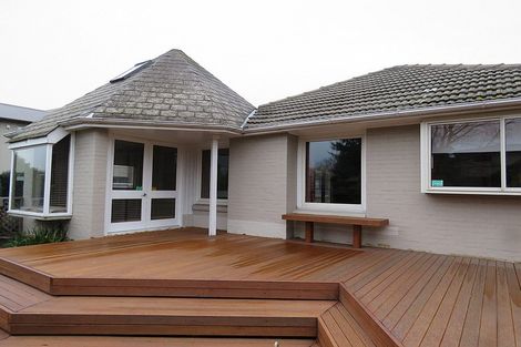 Photo of property in 72 Grahams Road, Burnside, Christchurch, 8041