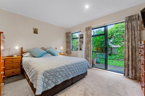 Photo of property in 14 Francis Skinner Place, Orewa, 0931