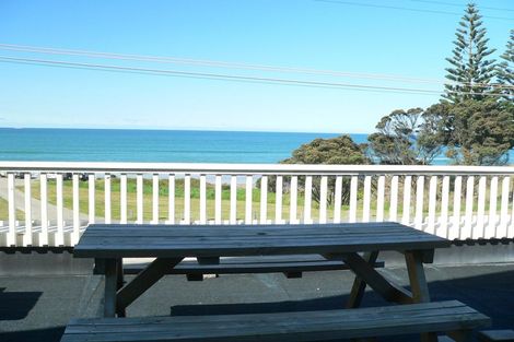 Photo of property in 62 Moana Road, Okitu, Gisborne, 4010