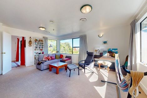 Photo of property in 60 Satara Crescent, Khandallah, Wellington, 6035