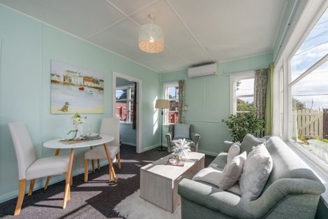 Photo of property in 190 Rosetta Road, Raumati South, Paraparaumu, 5032