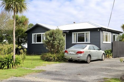 Photo of property in 2 Cape Foulwind Road, Carters Beach, Westport, 7892