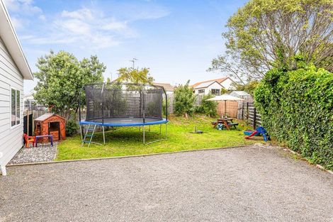 Photo of property in 5a Sharda Grove, Paraparaumu Beach, Paraparaumu, 5032