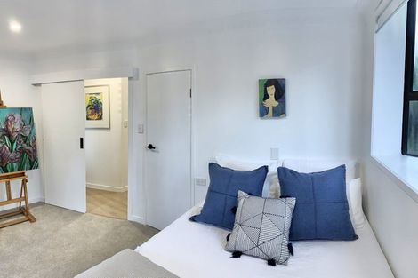 Photo of property in 19 Zita Avenue, Matakatia, Whangaparaoa, 0930