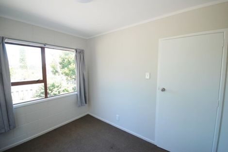 Photo of property in 1/16 Roberts Road, Glenfield, Auckland, 0629