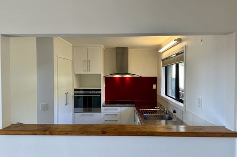 Photo of property in 65 Belt Road, New Plymouth, 4310