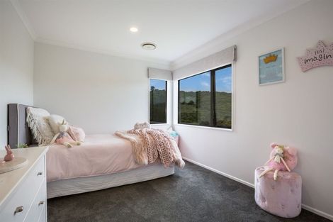 Photo of property in 59 Te Puia Drive, Aotea, Porirua, 5024