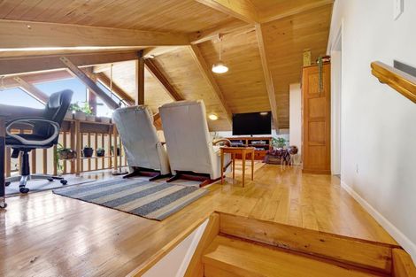 Photo of property in 9 Elizabeth Grove, Stratford, 4332