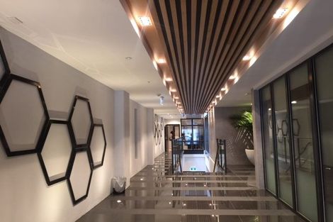 Photo of property in Queen's Residences, 704/8 Airedale Street, Auckland Central, Auckland, 1010