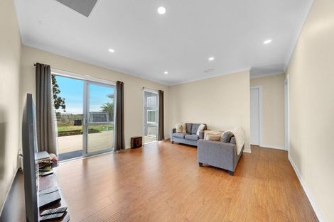 Photo of property in 130 Irwin Road, Kingseat, Pukekohe, 2679