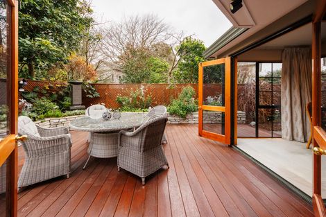 Photo of property in 12a Montgomery Terrace, Hokowhitu, Palmerston North, 4410