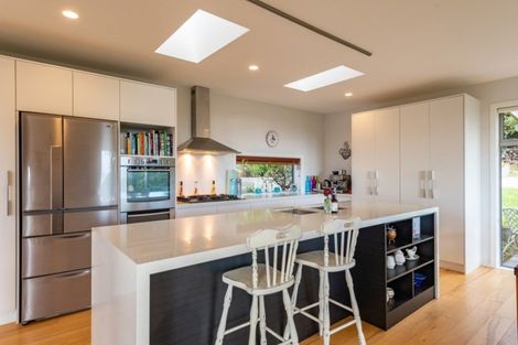 Photo of property in 209 Huia Street, Waikanae, 5391