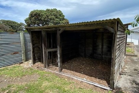 Photo of property in 4 Westbourne Terrace, Castlecliff, Whanganui, 4501