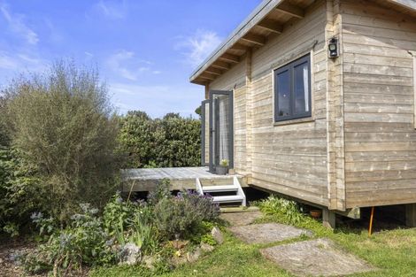 Photo of property in 10 King Street, Opunake, 4616