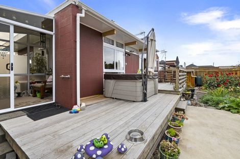 Photo of property in 10 Lambert Street, Marton, 4710