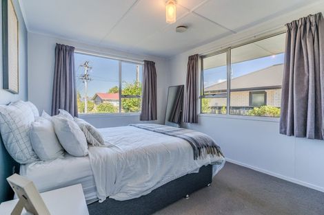 Photo of property in 14 Cross Street, Milton, 9220