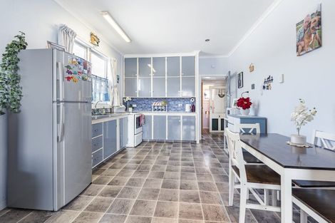 Photo of property in 35 Browne Street, Waitara, 4320