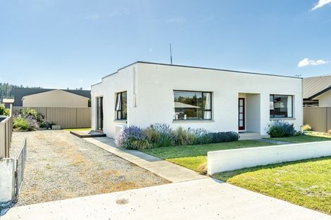 Photo of property in 1 Marslin Street, Alexandra, 9320