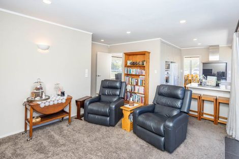 Photo of property in 37 Endeavour Avenue, Flagstaff, Hamilton, 3210