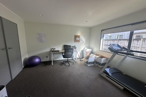 Photo of property in 28 Stokes Valley Road, Stokes Valley, Lower Hutt, 5019